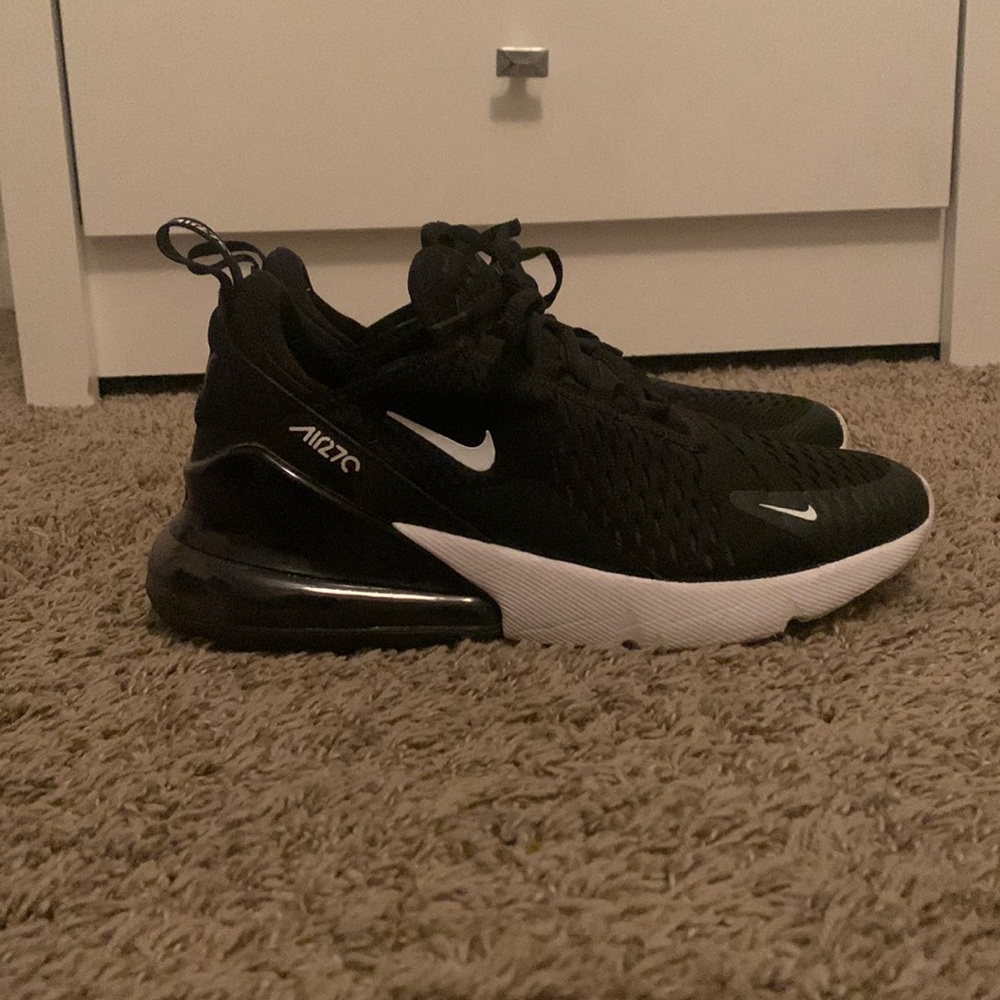 AIR MAX 270 BLACK SIZE 8 WOMENS